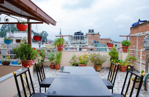 Kathmandu House | Pet-Friendly ColdFeet Home: Guest Rated 10/10 Excellence