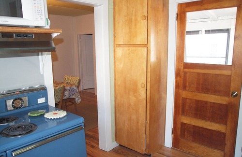Spring Lake House | Pet-Friendly Coles Park with Pool & Ocean View in Grand Haven