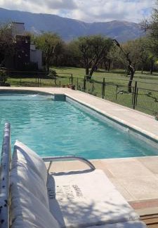 Merlo House | Guest Rated 10/10: Colibríes en Las Moreras Retreat