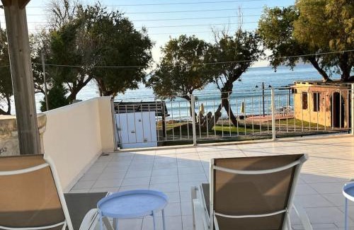Nopigia Villa | Seafront Villa with Pool and Private Beach Awaits You