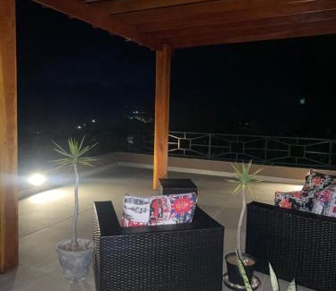 Santo Antonio do Pinhal House | Family-Friendly Retreat at Colina do Cristal - Rated 9.4/10