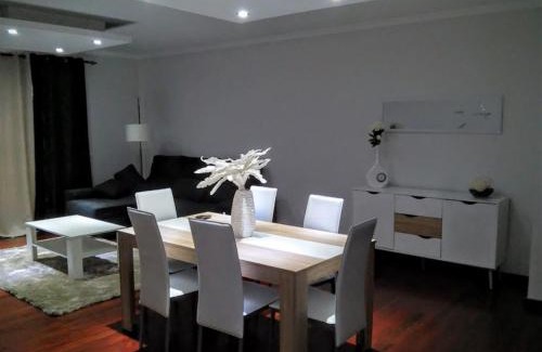 Sao Martinho Apartment | Oceanfront Apartment Lido - 4-Star Stay with Perfect Ratings
