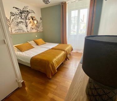 Dange-Saint-Romain Hotel | Budget-Friendly Coliwork Le Saint Romain with Family Amenities