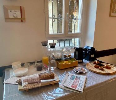Dange-Saint-Romain Hotel | Budget-Friendly Coliwork Le Saint Romain with Family Amenities