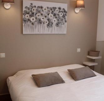 Dange-Saint-Romain Hotel | Budget-Friendly Coliwork Le Saint Romain with Family Amenities