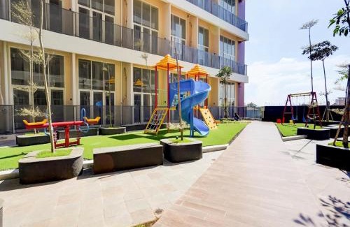 Waru Hotel | Budget-Friendly Stay at SUPER OYO Amega Crown Sub Hotel