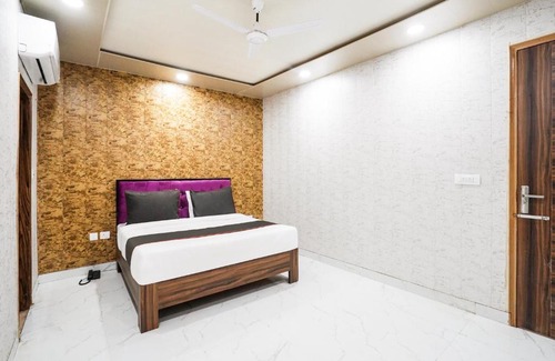Faridabad Hotel | Budget-Friendly Stay at Collection O 75260 Hotel Howdy