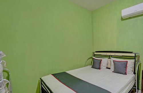 Bawean Island Hotel | Budget-Friendly Stay at Collection O 92897 Hotel Intan