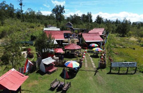 Kajarharjo Hotel | Cozy Karona Berg Homestay & Cafe with Child-Friendly Amenities