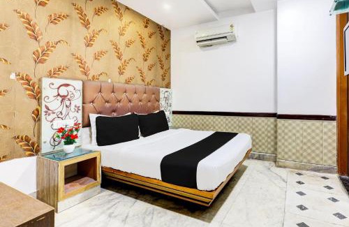 Kochi Hotel | Collection O Ashoka chowk formerly Hotel Saffron