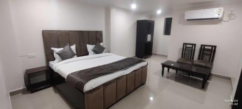 Allahabad Hotel | Collection O Bairhana Road Prayagraj