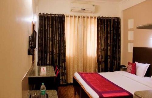 Adyar Hotel | Discover Hotels in India with Oceanfront Amenities