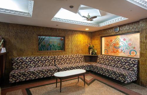 Egmore Hotel | Convenient Stay at Collection O Hotel Sudha Inn Near Cinemas