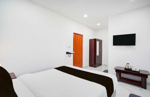 Agara Hotel | Collection O Jeevan Bima Nagar HAL Road