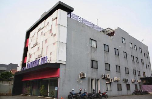 Mangga Besar Hotel | Budget-Friendly Super OYO Capital O 136 Manggis Inn Stay