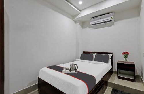 Guwahati Hotel | Cozy OYO Lakhi Guest House with Family-Friendly Amenities