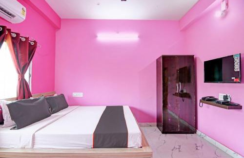Barasat Hotel | Top-Rated Collection O Shyamali Guest House with Breakfast