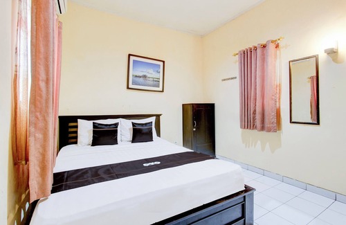 Pekalongan Hotel | Collection O Stasiun Pekalongan Near Stasiun Kereta Api Formerly Hotel Indah