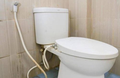 Tangerang Hotel | Budget-Friendly Stay at OYO 92003 Sky Airlines Guesthouse