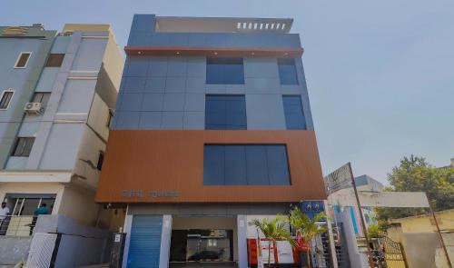 LB Nagar Hotel | Budget-Friendly OYO Collection O 78286 White Ridge Stay