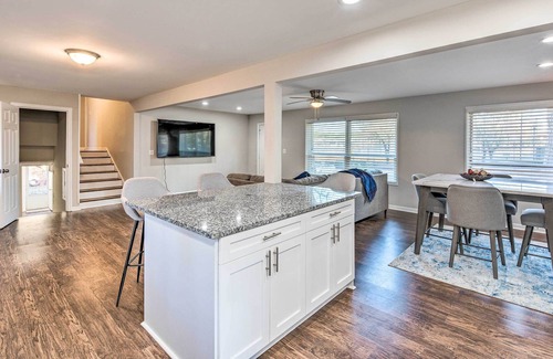 College Park House | College Park Home w/ Deck + Backyard!