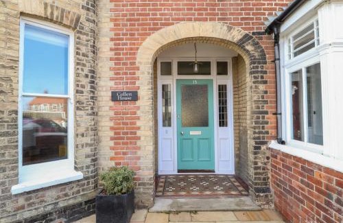 Southwold House | Discover Collett House: A 4-Star Pet-Friendly Retreat