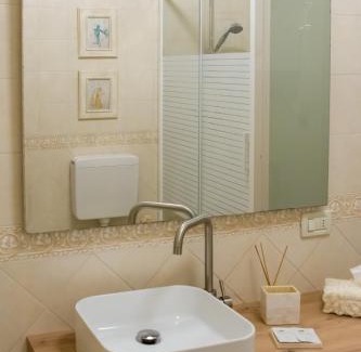 Cormons Apartment | Elegant Collio Suite - Family-Friendly Getaway with High Ratings