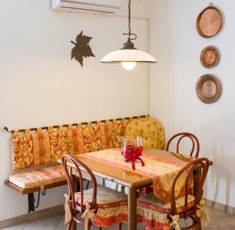 Cormons Apartment | Elegant Collio Suite - Family-Friendly Getaway with High Ratings