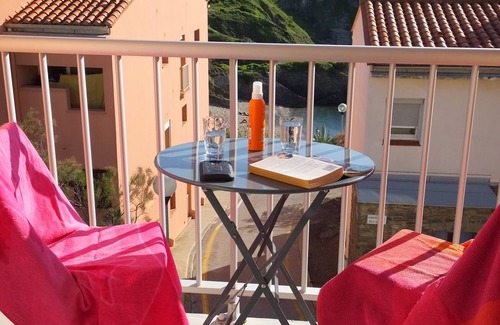 Collioure Apartment | Beachside Escape in Collioure - Guest Rated 9.8/10