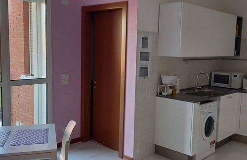 Cologno Monzese Apartment | Convenient Rosaviola 2 Metro: Pet-Friendly & Breakfast Included