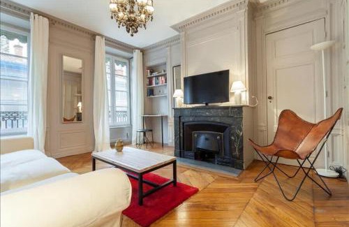 Les Cordeliers Apartment | Family-Friendly Stay at Colombe - Prime Location in Lyon