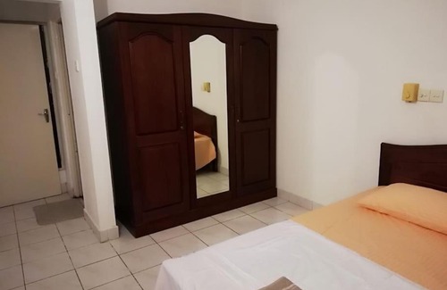 Dematagoda Apartment | Colombo 9 - Inviting 3BR Apartment with Pool & Dining Options