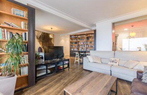 Gros Apartment | Oceanfront Colon Zurriola IB Apartments - Guest Rated 9.5/10