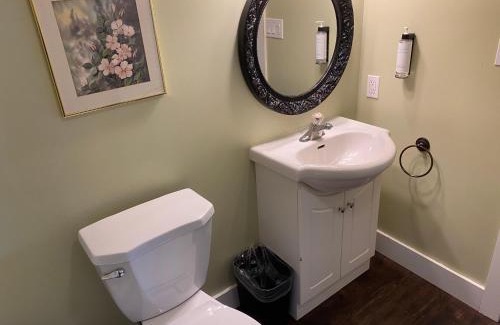 Charlottetown Bed & Breakfast | Historic Colonial Charm Inn with Family-Friendly Amenities