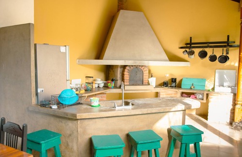 Granada House | Cozy Colonial Room with Pool in Granada Awaits You