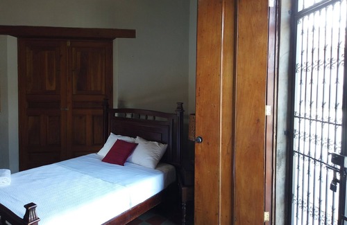 Granada House | Oceanfront Colonial Room Miskitu 2 with Private Pool