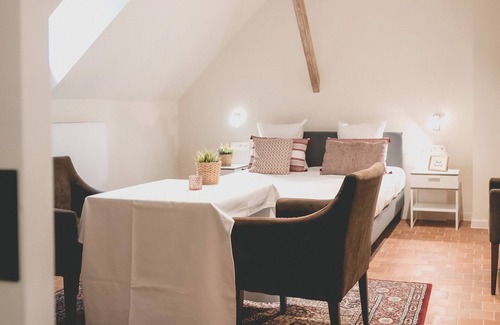 Merksplas Hotel | Discover Colonie 7: Family-Friendly with Top Amenities