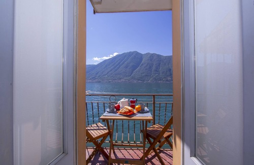 Colonno Apartment | Top-Rated Colonno Fronte Lago: Family-Friendly Stay in Italy