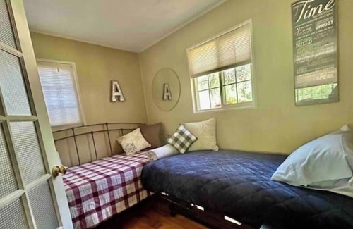 Beulah House | Top-Rated Colorado Creekside Getaway with Pool & Breakfast