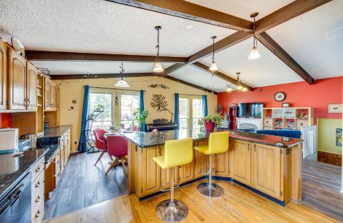 Kissing Camels House | Family-Friendly Colorado Springs Home with Game Room