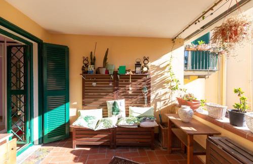 Vittorio Emanuele Apartment | Colorful House for Up to 7 Guests Near Plebiscito