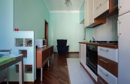 Portello Apartment | Vibrant Apartment in Milano with Spa and Breakfast Included