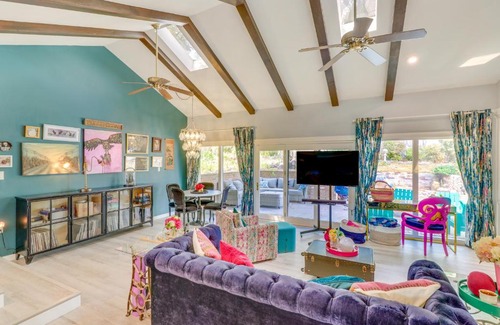 Oak Ridge House | Vibrant Austin Home with Covered Patio & Family-Friendly Vibe