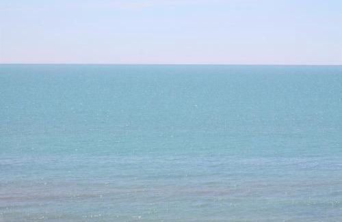 Casuzze Apartment | Oceanfront Retreat at Colori a mare - Guest Rated 9.5/10