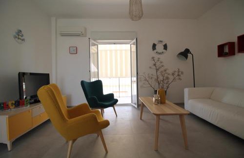 Casuzze Apartment | Oceanfront Retreat at Colori a mare - Guest Rated 9.5/10