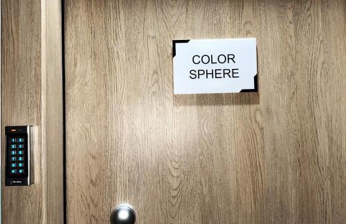 Sykies Apartment | Colorsphere