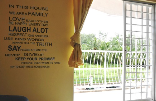 Kuala Selangor Apartment | Vibrant Homestay Near Jeti Sky Mirror - Family & Pet Friendly