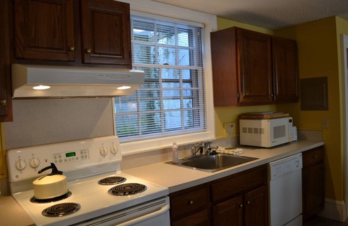 Nantucket Town Apartment | Guest Rated 10/10: Columbia-Mariner House Cozy Retreat
