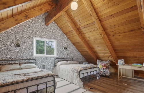 Cathlamet House | Columbia River Waterfront Home with Dock -- 90 Minutes From Portland