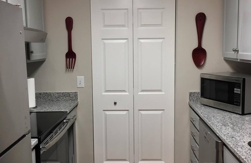 Dentsville Condo | Inviting Columbia South Carolina Getaway with Unique Amenities